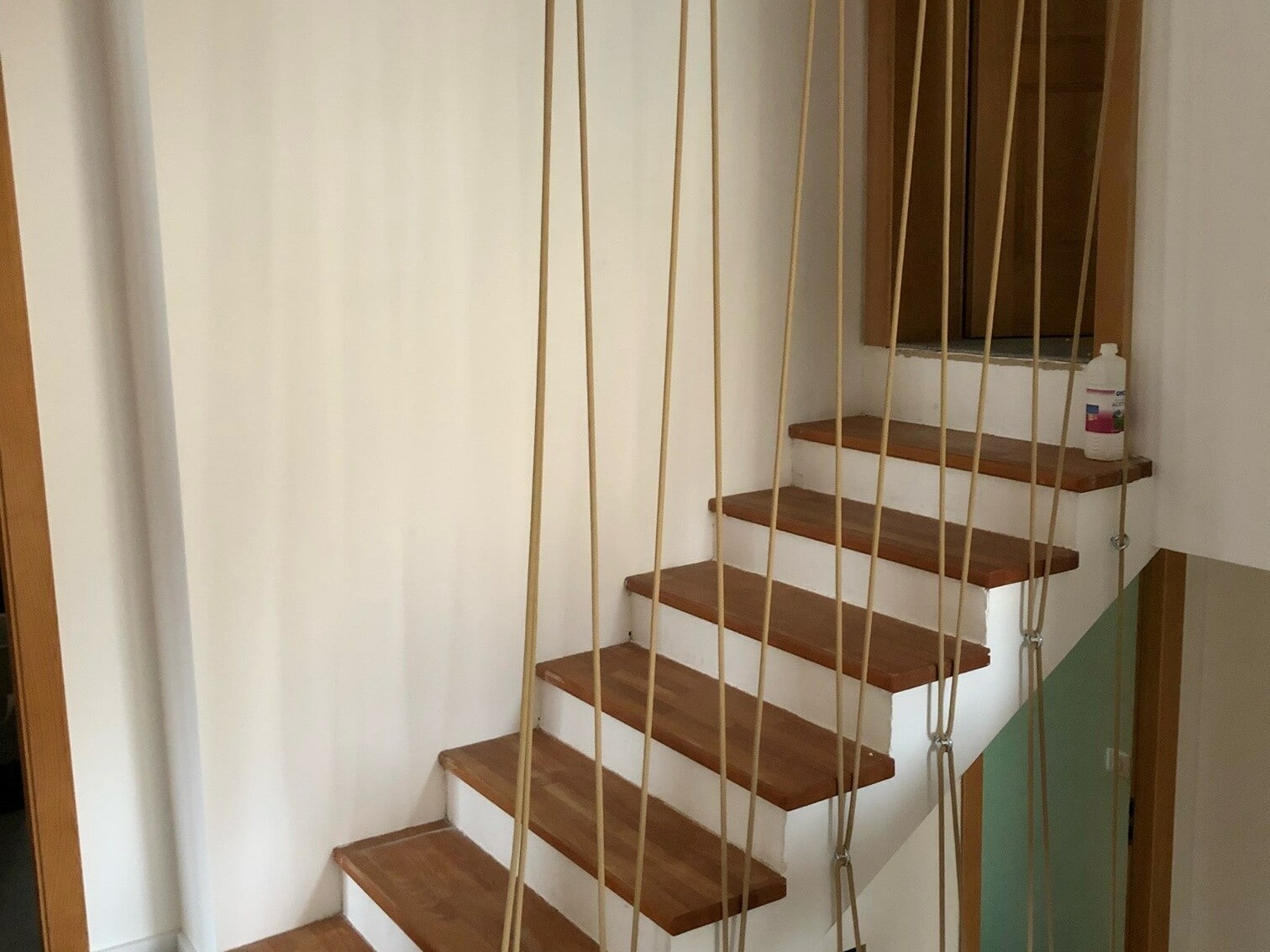 Garde corps escalier design corde beige naturel