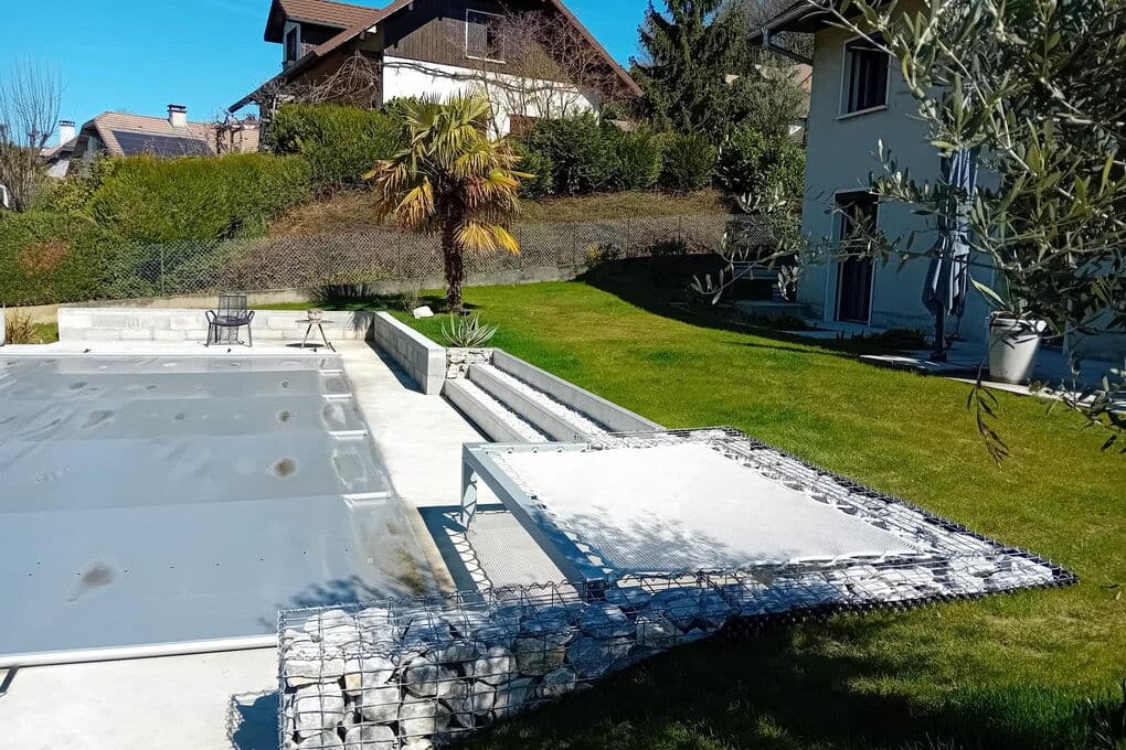 Filet terrasse bord piscine