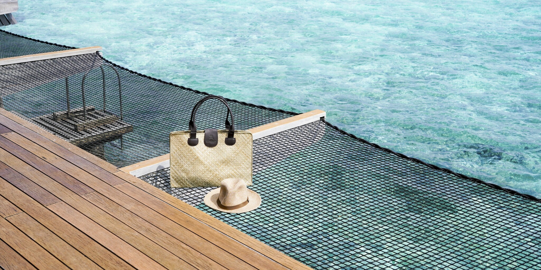 filet hotel suspendu