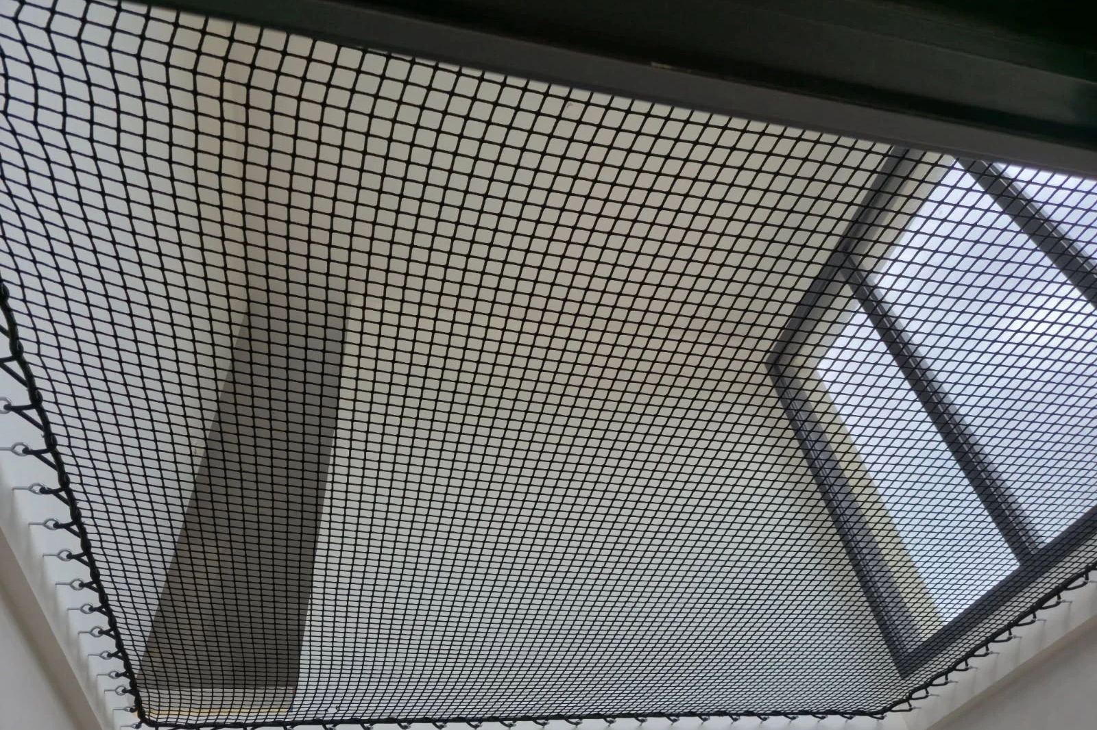 Filet maille de 30x30 noir habitation