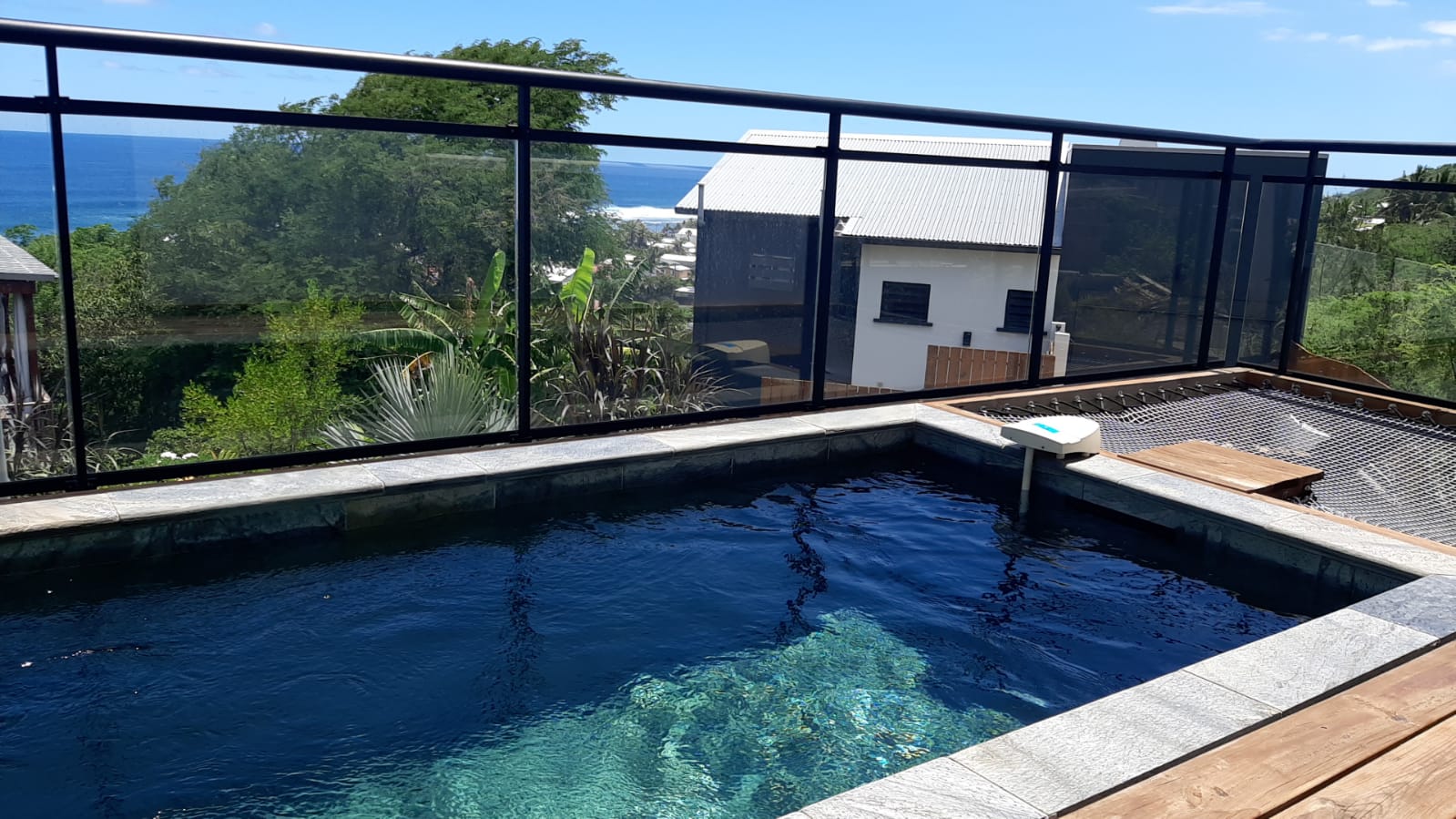 Filet piscine sur terrasse 30x30mm noir