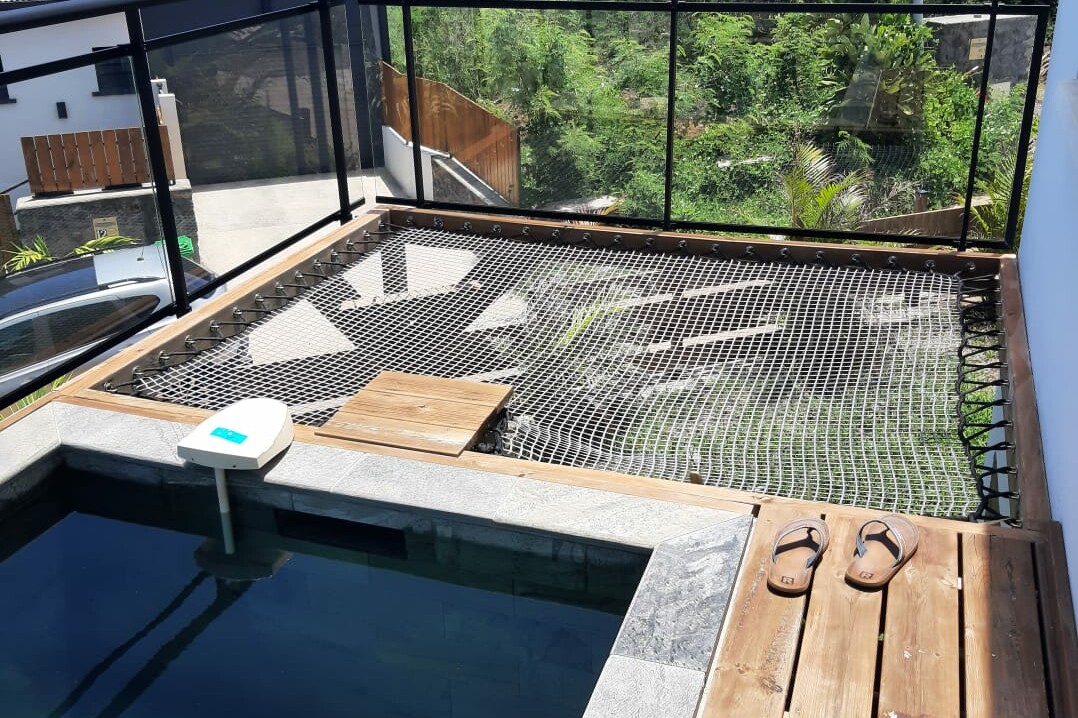 Filet piscine sur terrasse