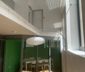 Un filet mezzanine pour un espace de télétravail